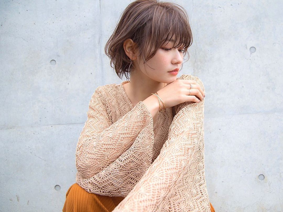 japanese hairstyles - tousled layered short bob