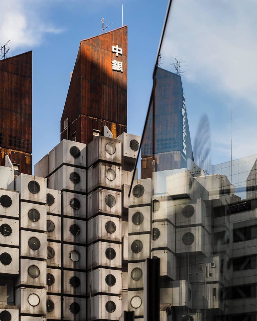 Unique Japanese architecture - nakagin capsule tower